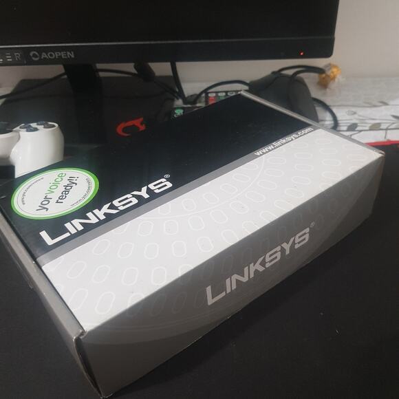 Cisco Small Business PAP2T-NA Internet Phone Adapter with 2 VoIP Ports - Picture 5 of 8